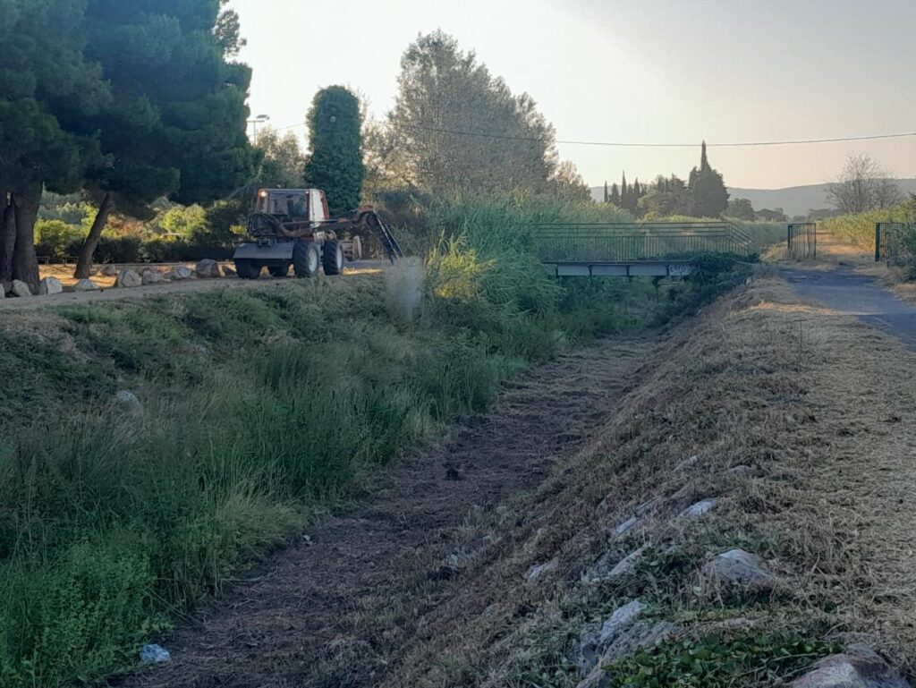 Diapo_Entretien des canaux et des voies navigables 3@2x