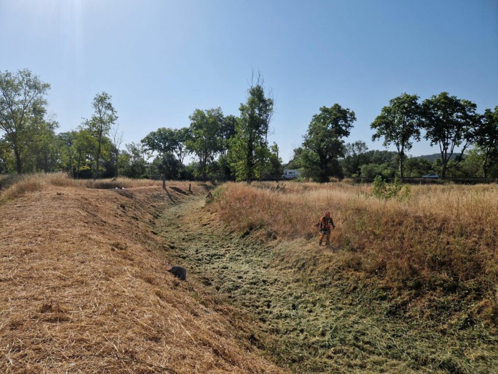 Diapo_Entretien des canaux et des voies navigables 4@2x