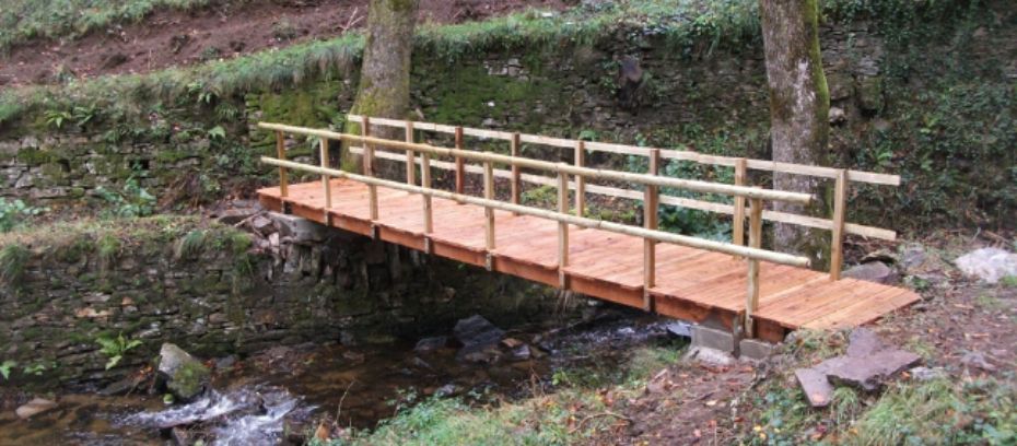 Entretien et Aménagement de Sentiers de Randonnée@2x