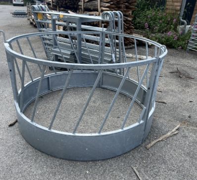 Magasin_Parcs à bétails-Ratelier ovin@2x